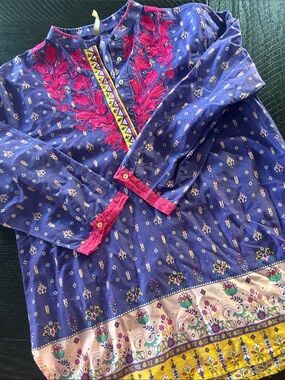 Purple Embroidered Boho Tunic with Pink Accents Size Medium Ethnic by Outfitters